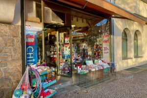 Schreibwarenladen am Mexikoplatz